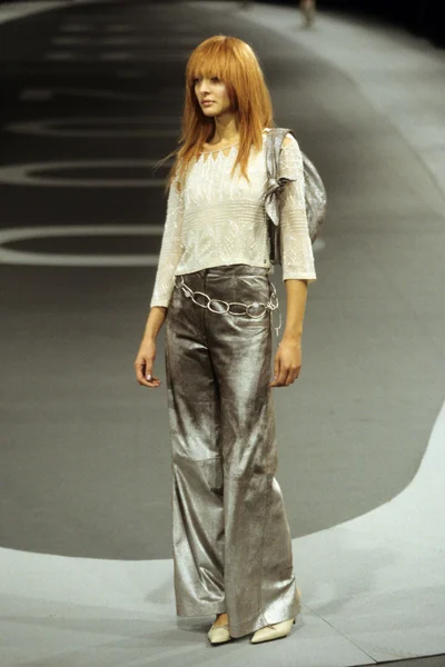 Look 10